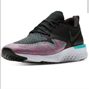 Nike Odyssey React Flyknit 2